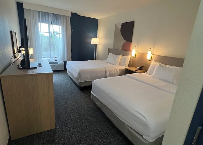 Sleep Inn & Suites East Chase